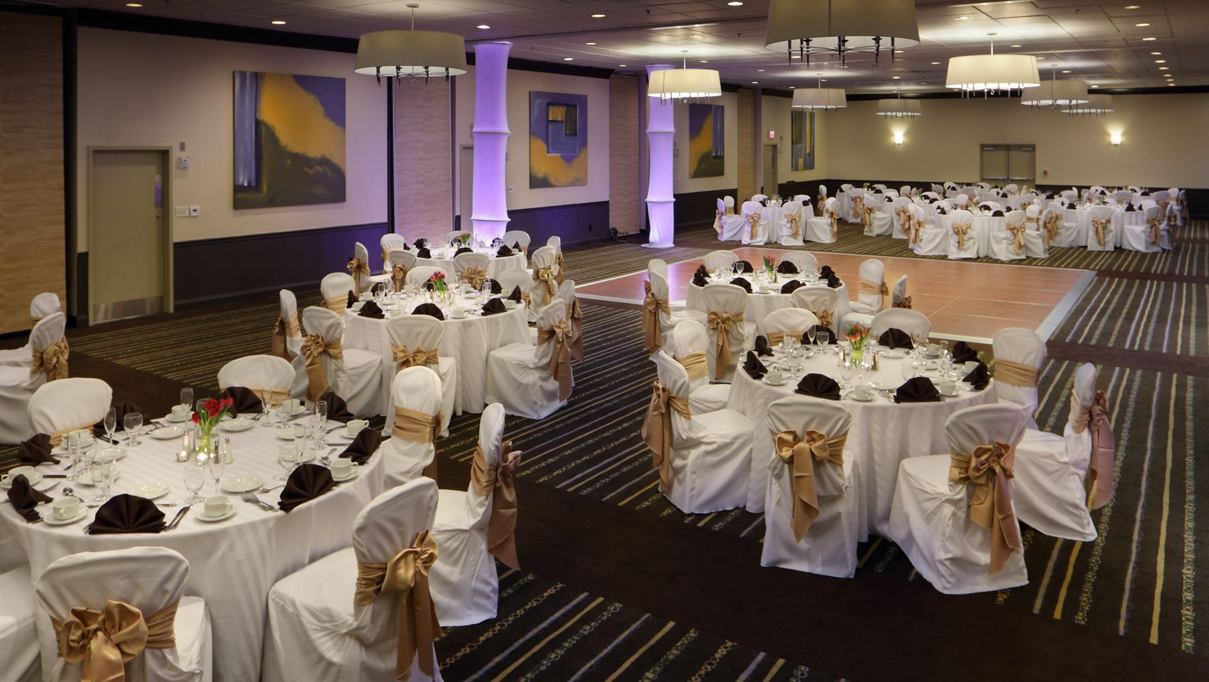 Holiday Inn Boston - Cambridge Area By Ihg Somerville Εξωτερικό φωτογραφία
