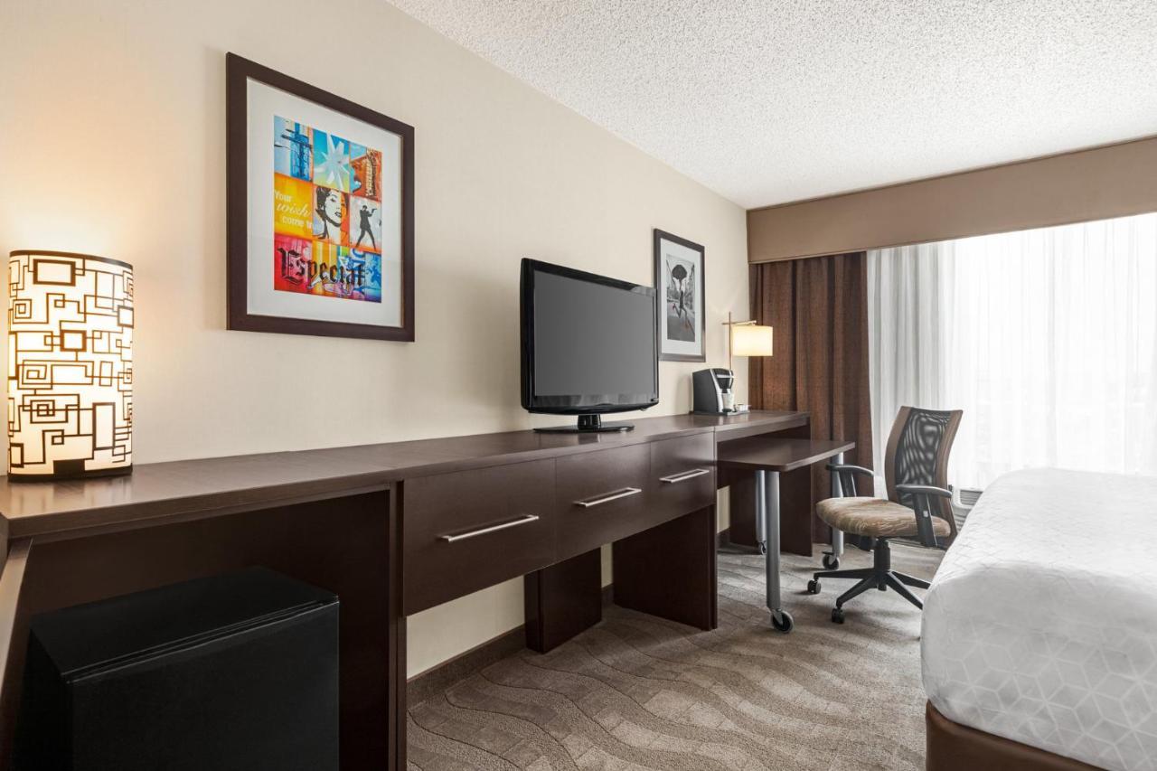 Holiday Inn Boston - Cambridge Area By Ihg Somerville Εξωτερικό φωτογραφία